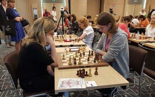 Украинская шахматистка Анна Музычук выиграла чемпионат Европы по быстрым шахматам