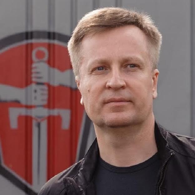 Наливайченко: міністр оборони Полторак має негайно піти у відставку