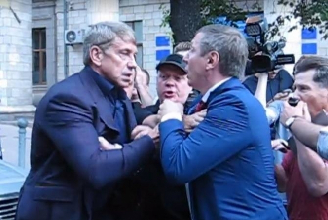 В Киеве произошла драка между нардепом и министром энергетики