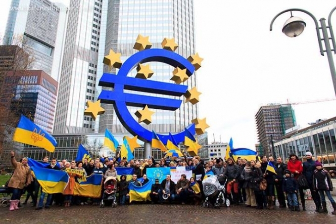28 листопада Євромайдани у 8 країнах світу