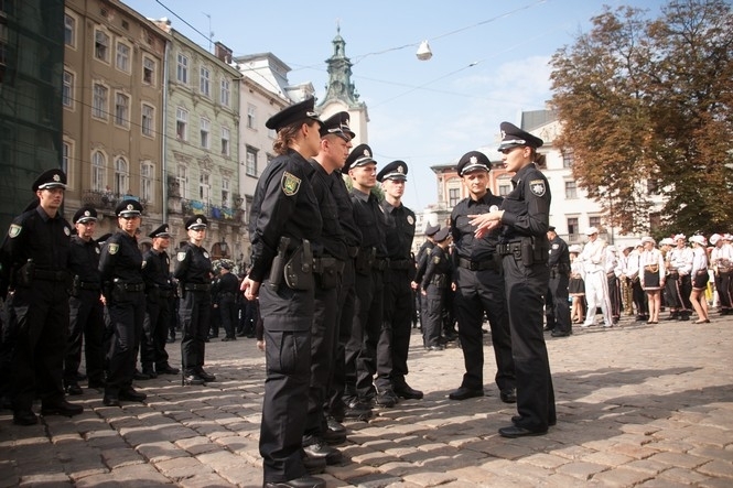 У Львові розпочала роботу нова патрульна поліція
