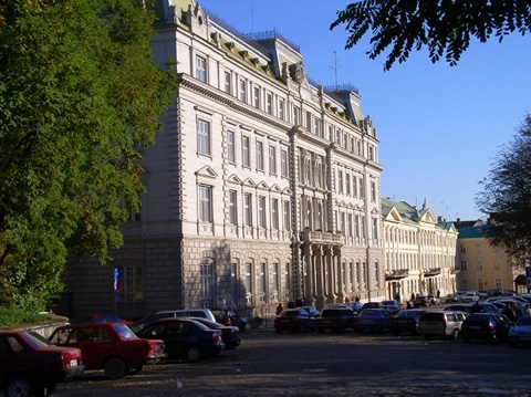 Трьом львівським депутатам суд призначив штраф за корупцію