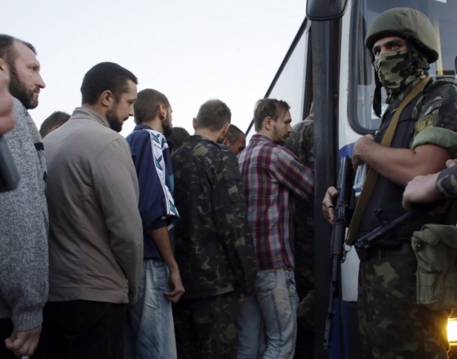 Террористы взяли в плен группу украинских переговорщиков