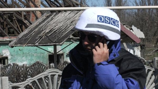Спостерігачі ОБСЄ потрапили під мінометний обстріл біля Водяного