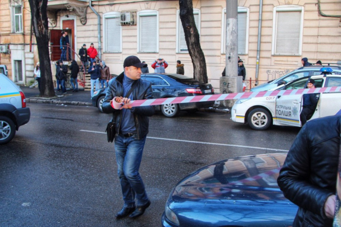 Умер полицейский, раненый во время перестрелки в Одессе