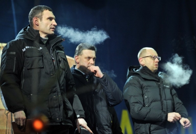 Майдан поставил ультиматум оппозиции: Янукович до 10:00 должен уйти в отставку, иначе - вооруженный штурм 
