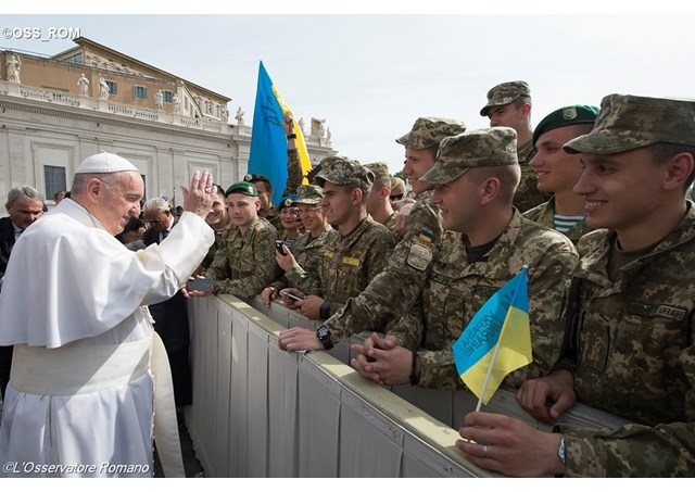 Папа Франциск благословил украинских военных