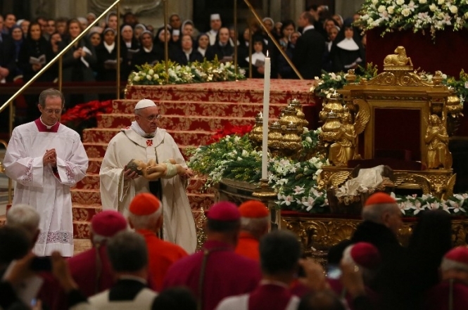 Папа Франциск уперше очолив різдвяне богослужіння