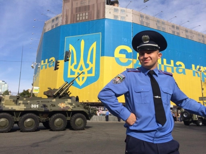 Украина празднует День Независимости на военном параде около 49 единиц техники, - трансляция