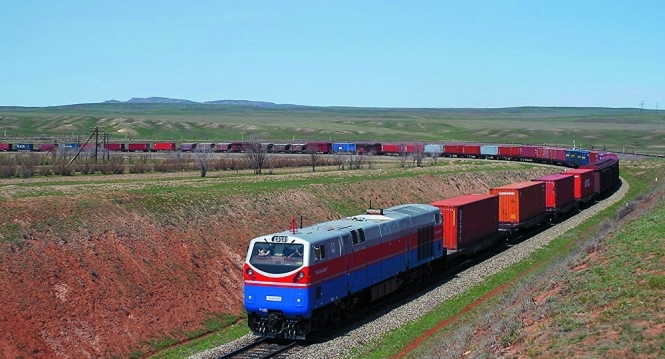 Росія запустила перші грузові потяги в обхід України