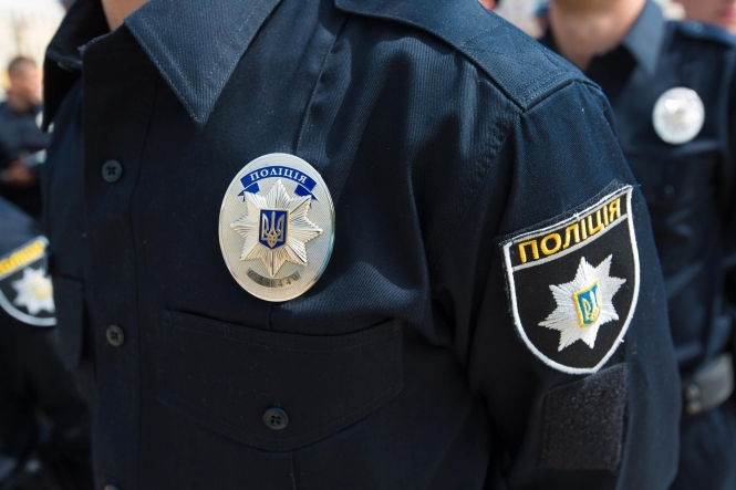 В Одесі поліцейський продавав наркотики у будівлі патрульної поліції