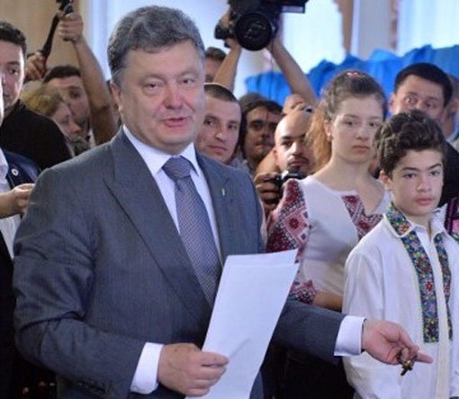 От переговоров с Россией Порошенко ожидает решения о запрете использования войск РФ в Украине