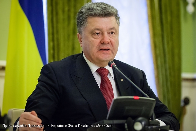 В Україні можна проводити референдум щодо НАТО лише після 6 років реформ, - Порошенко