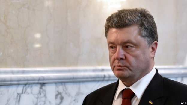 Порошенко объявил перемирие на Донбассе