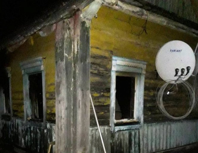 В Житомирской области в пожаре сгорели двое детей