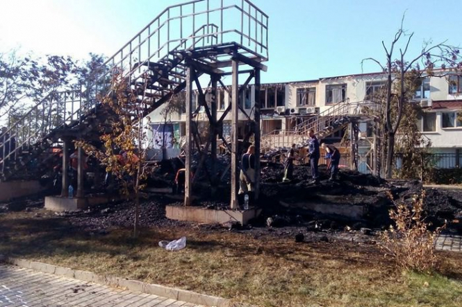 Експерти визначили причину пожежі в таборі Одеси