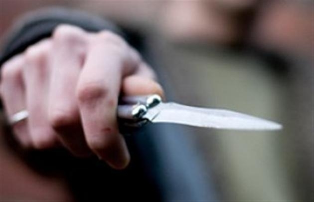 В Англії озброєний ножем чоловік взяв декількох осіб в заручники, - ОНОВЛЕНО