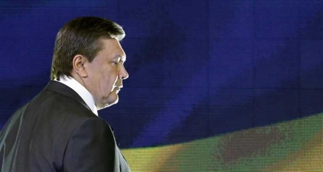 Янукович відчалює: тікає з країни кораблем, - журналіст