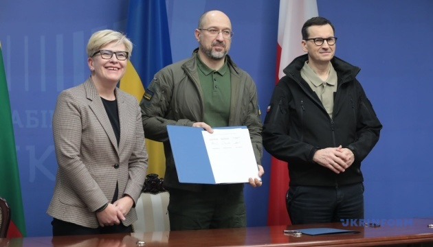 Вступ України до НАТО: спільну заяву підписали прем’єри України, Польщі та Литви  