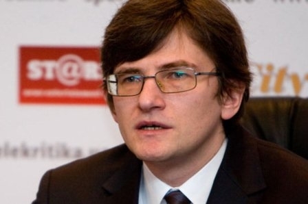 Парламент Крыма не может назначать референдум о вхождении в другое государство, - Магера 