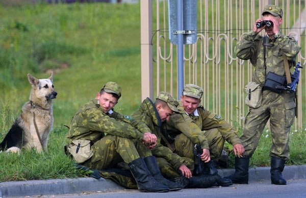 Прикордонники побачили, що частина російських військ таки відійшла від українського кордону