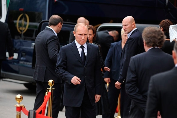 На ланче G20 с Путиным никто не захотел сидеть рядом, - видео