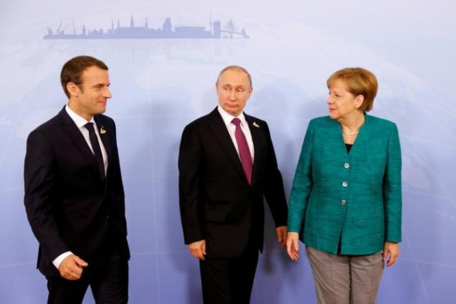 Путін, Меркель і Макрон обговорили припинення вогню на Донбасі