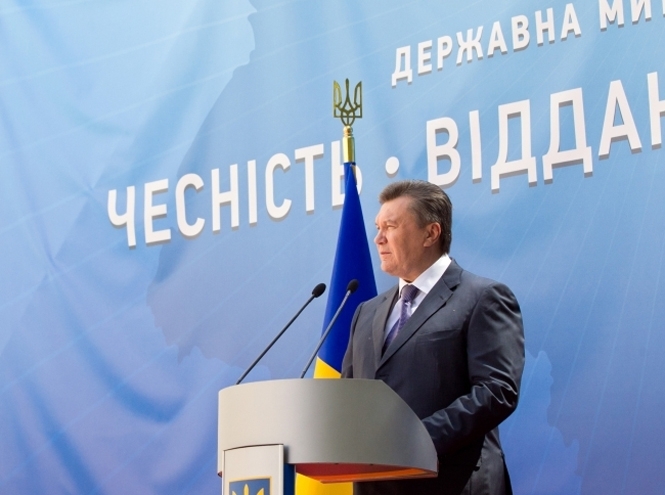 Віктор Янукович в антуражі епохи 