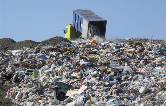 Львовский городской совет согласился, чтобы мусор вывозила Львовская ОГА