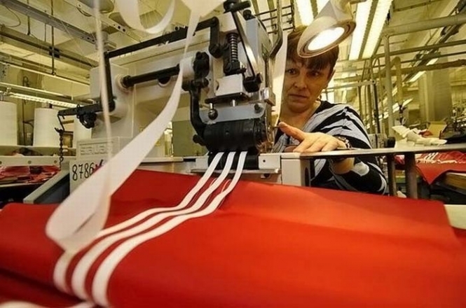 Adidas закриє свою єдину фабрику в Китаї
