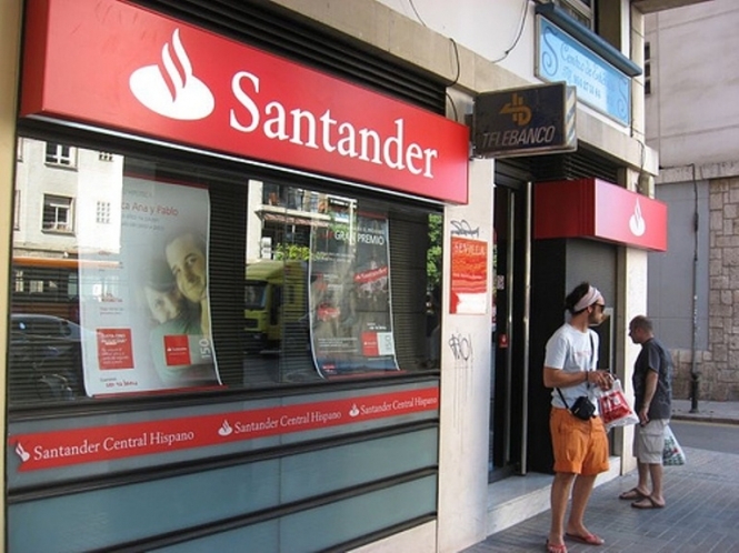 Прибуток іспанського банку Santander скоротився на 94%
