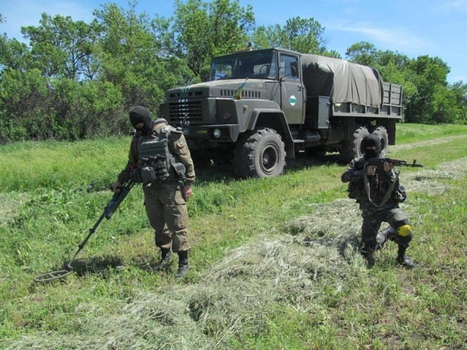 У травні захисники Маріуполя знешкодили понад 200 ворожих снарядів і перевірили близько 400 км автодоріг