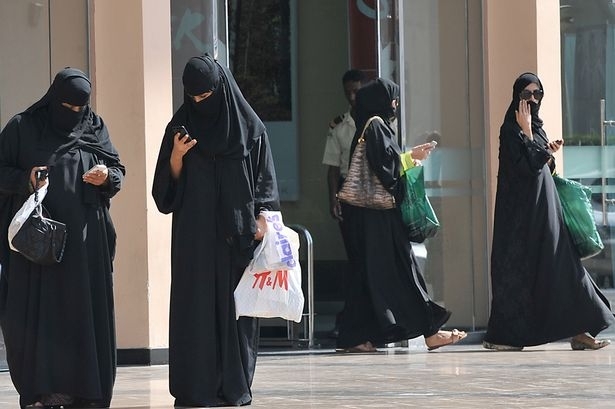 У Саудівській Аравії чоловікам дозволили їсти своїх дружин