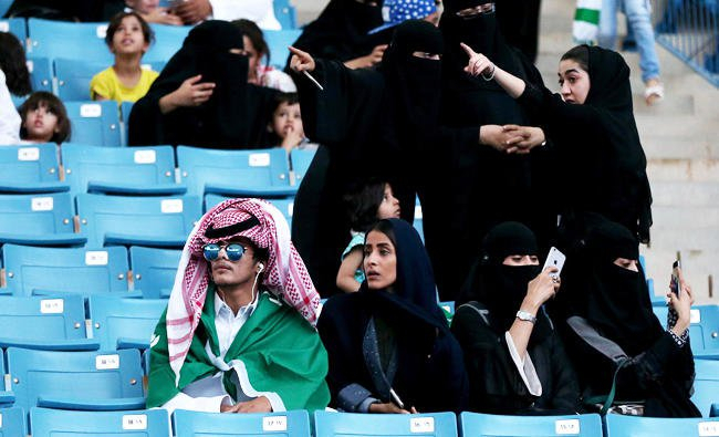 У Саудівській Аравії жінкам дозволили відвідувати спортивні заходи на трьох стадіонах країни
