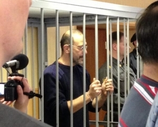 Россия перевозит в неизвестном направлении 30 задержанных активистов, - Greenpeace