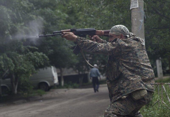 Боевики обстреляли блокпост сил АТО под Донецком, - обновлено