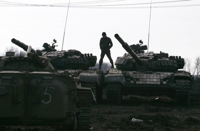 В Донецк из РФ прибыли 10 танков и САУ - разведка