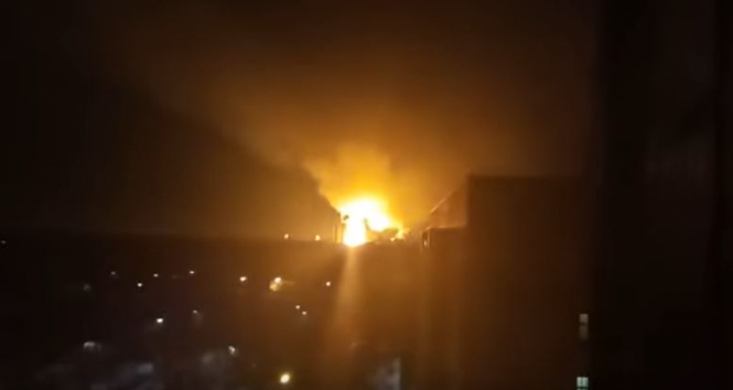В России масштабный пожар на пороховом заводе: есть жертвы. - ВИДЕО
