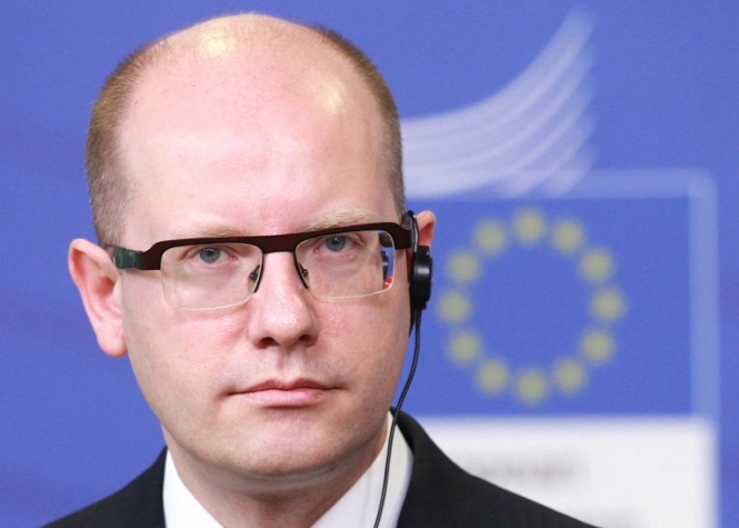 Прем'єр-міністр Чехії заявив про відставку уряду