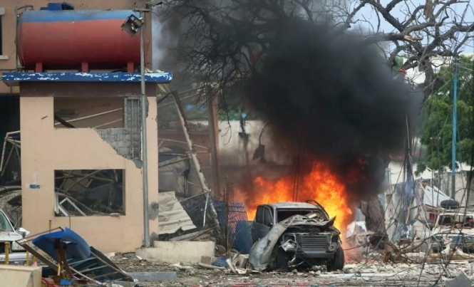 В столице Сомали террористы напали на отель: есть погибшие