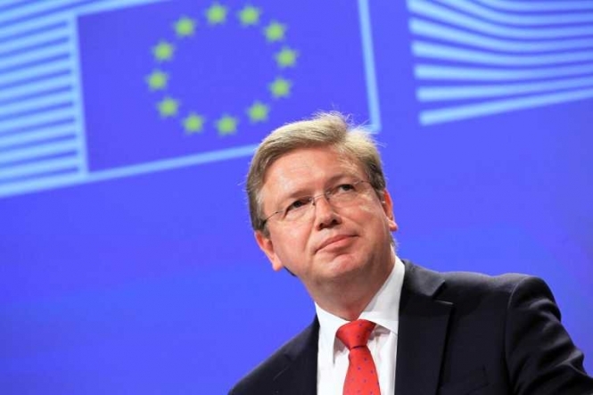 ЕС ускоряет упрощение визового режима для украинцев, - еврокомиссар Фюле