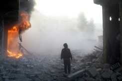 По меньшей мере 28 человек погибли от ракетных обстрелов в Сирии