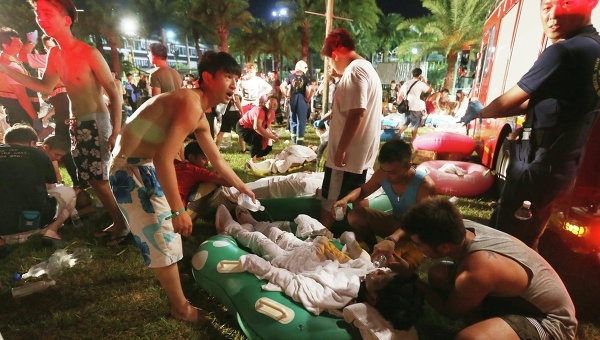 Из-за пожара в аквапарке в Тайване более 500 человек получили ожоги