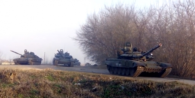 До українського кордону Росія підтягнула еліту своїх сухопутних військ, - фото, відео