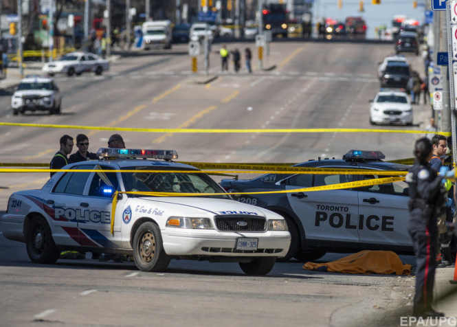 Наїзд на пішоходів у Торонто: кількість загиблих сягнула 10 людей 