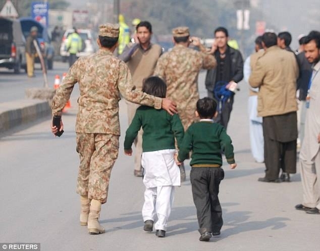 126 человек погибли в результате теракта в Пакистане