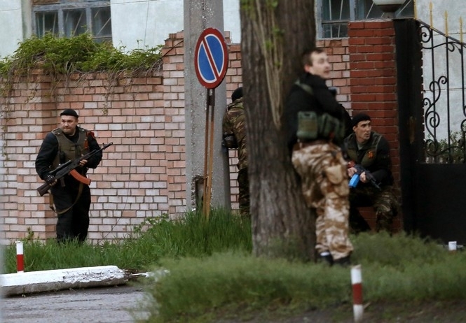 Бандиты, маскируясь под украинских военных, обворовывают людей в зоне АТО