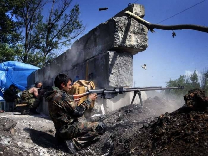 Терористи припинили обстріл Луганського прикордонного загону