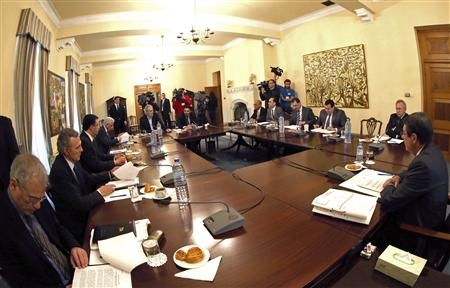 Парламент Кіпру схвалив перші кроки виходу з кризи