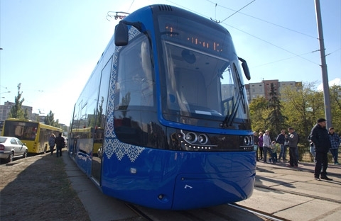 У Києві ходитиме трамвай з Wi-Fi і кондиціонером, - фото